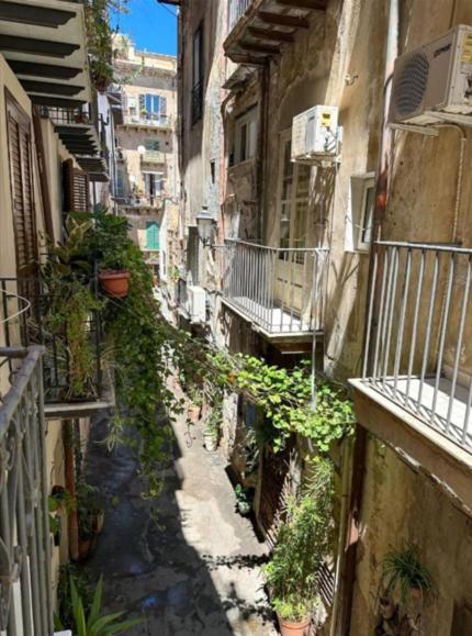 Triscele House - Corrieri Lejlighed Palermo Eksteriør billede